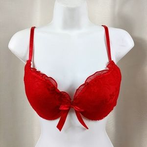 FINAL PRICE International Intimates Red Padded Bra